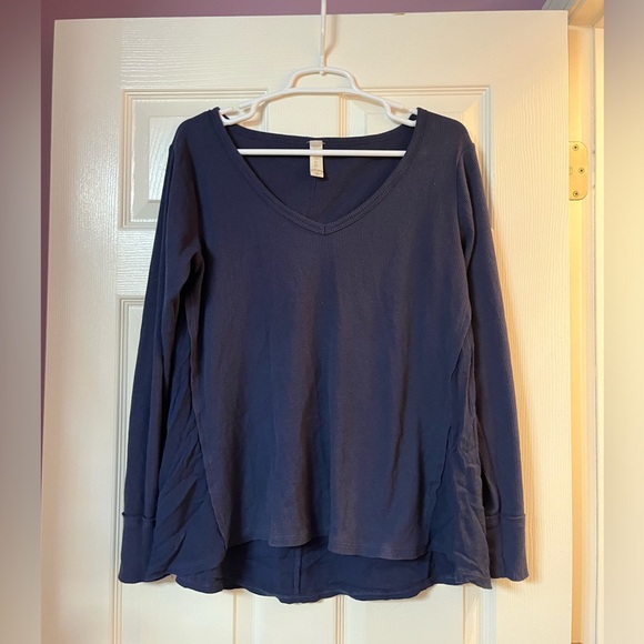 Altar’d State S navy, flowy long sleeve! - Picture 2 of 6